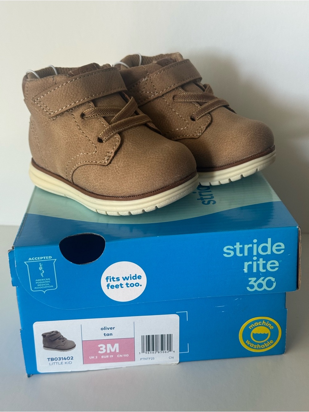 Stride Rite Tan Baby “Oliver” Boots in tan. NIB size 3M